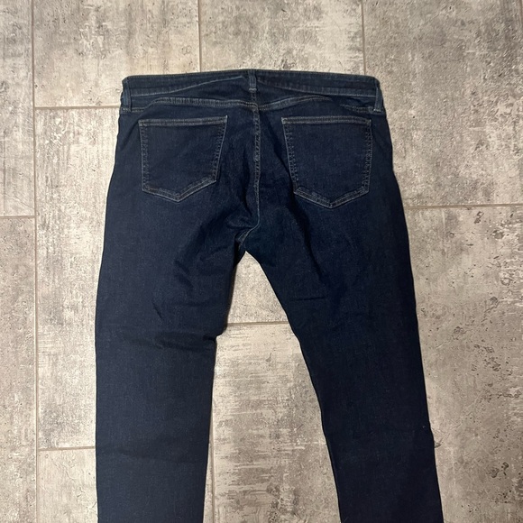 Uniqlo Men’s Dark Denim Skinny Tapered Liw Rise Ultra Stretch Jeans SZ 38 X 34 - Picture 6 of 8